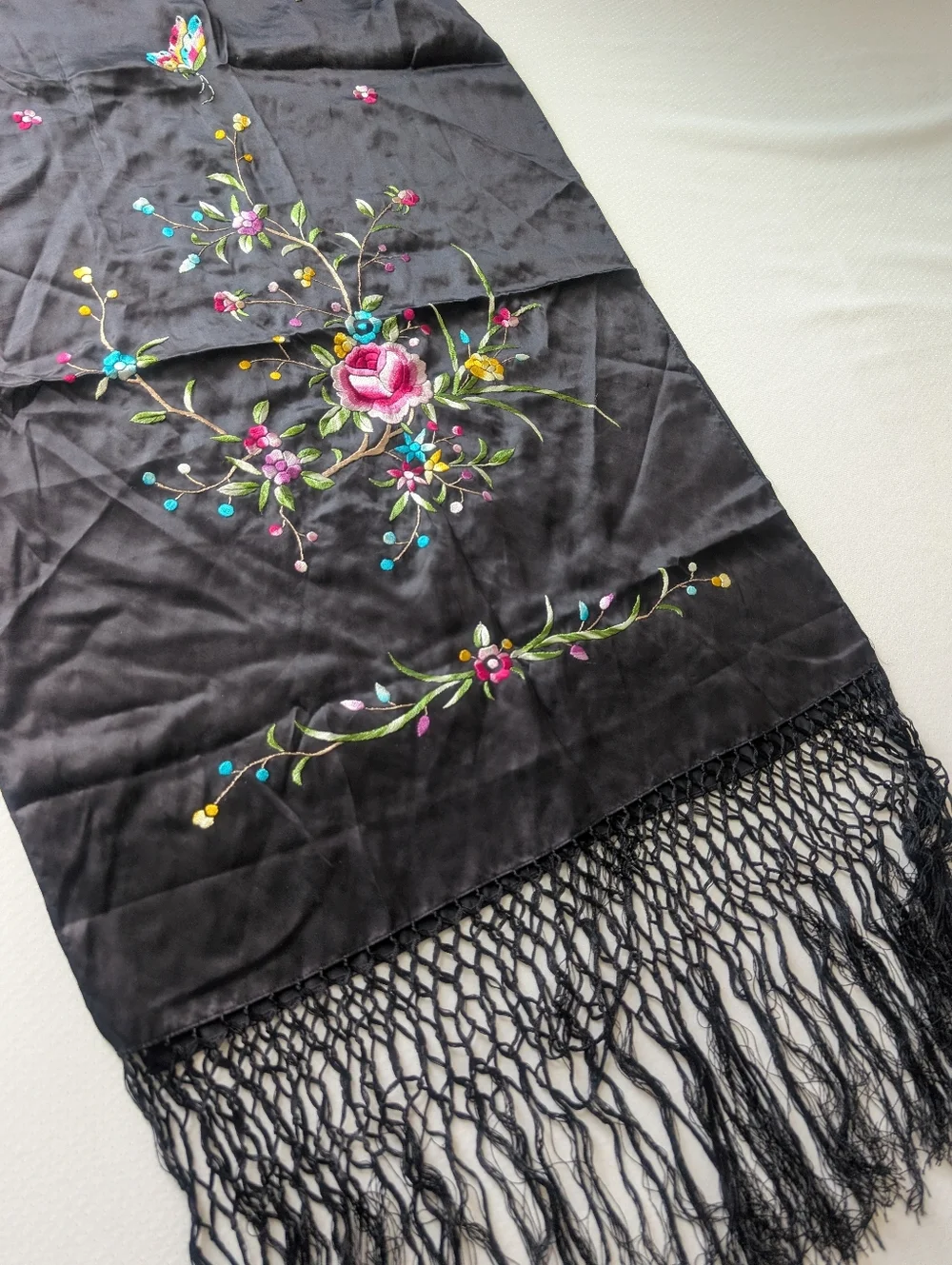 Embroidered Floral Scarf Shawl Black 100% Silk Tassel Women's Accessory - Picture 9 of 16